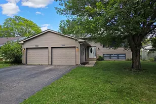 12381240 Thomas Dr, Woodstock, IL 60098 - Photo 1