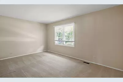 2769 Shannon Road, Northbrook, IL 60062 - Photo 12