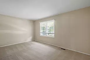 2769 Shannon Rd, Northbrook, IL 60062 - Photo 12