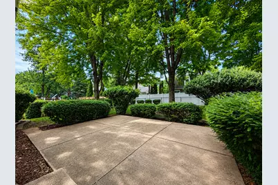 209 Briarheath Lane, Naperville, IL 60565 - Photo 16