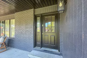 400 W Wing St, Bement, IL 61813 - Photo 4