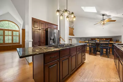 209 Glenwood Avenue, Willow Springs, IL 60480 - Photo 12