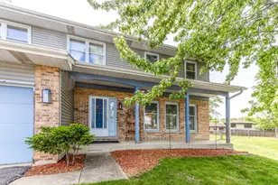 793 Santa Fe Ct, Carol Stream, IL 60188 - Photo 2