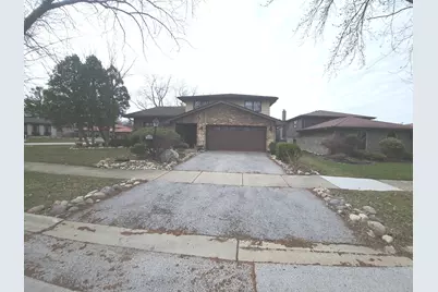 1018 E 193rd Place, Glenwood, IL 60425 - Photo 2