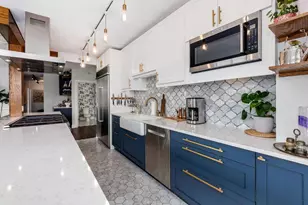 635 N Dearborn St, Chicago, IL 60654 - Photo 8