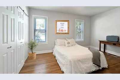 652 S Main Street, Naperville, IL 60540 - Photo 2