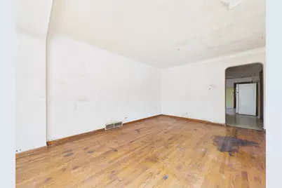 5208 S Long Avenue, Chicago, IL 60638 - Photo 4