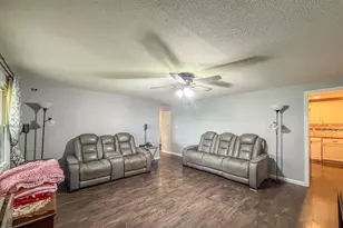 5155 Lake Rd, Mattoon, IL 61938 - Photo 6
