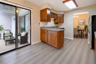 908 Knottingham Dr, Schaumburg, IL 60193 - Photo 4