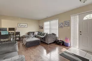 440 Wright Ct, Bolingbrook, IL 60440 - Photo 8