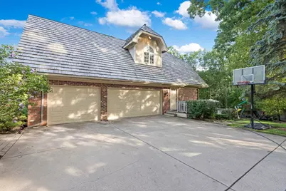 9336 Falling Waters Drive W, Burr Ridge, IL 60527 - Photo 10