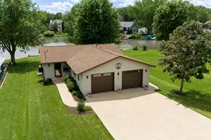 1106 Candlewick Dr, Poplar Grove, IL 61065 - Photo 1