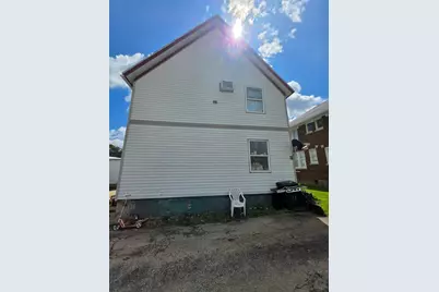 333 N 7th Street, Dekalb, IL 60115 - Photo 6