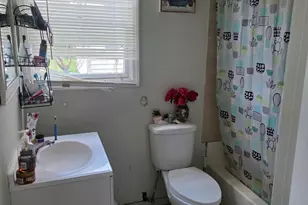 333 N 7th St, Dekalb, IL 60115 - Photo 28