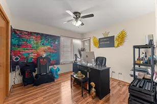 6930 Lexington Ct, Tinley Park, IL 60477 - Photo 20