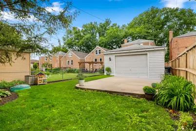 4235 Sunnyside Avenue, Brookfield, IL 60513 - Photo 32