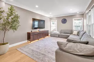 524 Highland Ave, Oak Park, IL 60304 - Photo 8