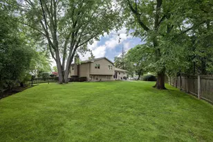 133 Burr Oak Ct, Deerfield, IL 60015 - Photo 14