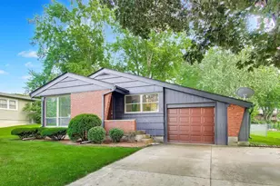 267 Panama Ave, Hampshire, IL 60140 - Photo 1