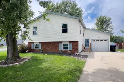 1402 N Hershey Road, Bloomington, IL 61704 - Photo 4