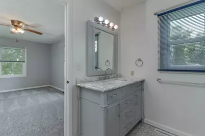 1402 N Hershey Road, Bloomington, IL 61704 - Photo 16