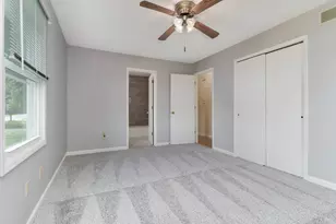 1402 N Hershey Rd, Bloomington, IL 61704 - Photo 14