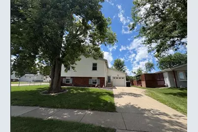 1402 N Hershey Road, Bloomington, IL 61704 - Photo 2
