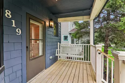 819 Mapleton Avenue, Oak Park, IL 60302 - Photo 4