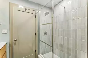 819 Mapleton Ave, Oak Park, IL 60302 - Photo 32