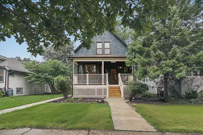 819 Mapleton Avenue, Oak Park, IL 60302 - Photo 2
