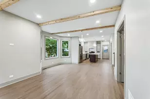 819 Mapleton Ave, Oak Park, IL 60302 - Photo 12