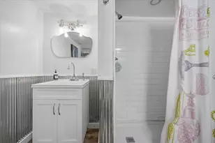 405 Kreitzer Ave, Bloomington, IL 61701 - Photo 22
