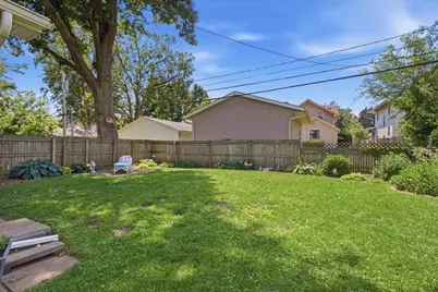 405 Kreitzer Avenue, Bloomington, IL 61701 - Photo 32