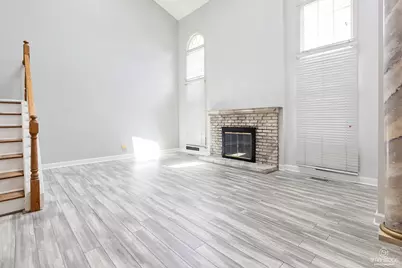 8575 Sandalwood Drive, Darien, IL 60561 - Photo 10