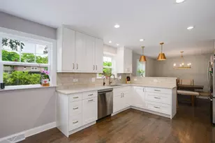 529 Susan Ln, Deerfield, IL 60015 - Photo 12