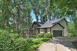 72 Hunter Ln, Bristol, IL 60512 - Photo 2