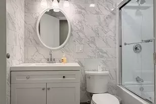 935 S Cedarcrest Dr, Schaumburg, IL 60193 - Photo 16