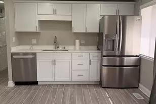 935 S Cedarcrest Dr, Schaumburg, IL 60193 - Photo 10