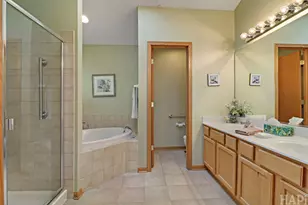 2001 Sparrow Cir, Round Lake, IL 60073 - Photo 8