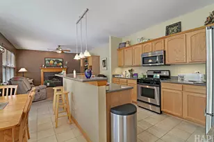 2001 Sparrow Cir, Round Lake, IL 60073 - Photo 16
