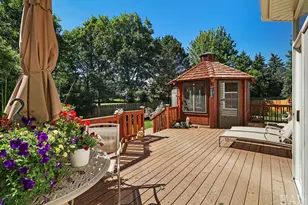 2001 Sparrow Cir, Round Lake, IL 60073 - Photo 4