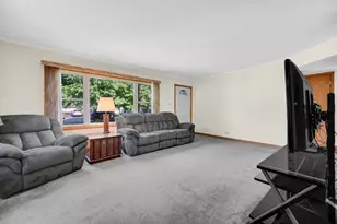 16914 Sayre Ave, Tinley Park, IL 60477 - Photo 4