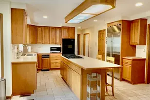 156 Elizabeth Ct, Wood Dale, IL 60191 - Photo 8