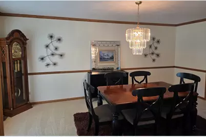 156 Elizabeth Court, Wood Dale, IL 60191 - Photo 6