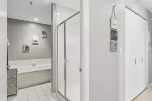 77 S Evergreen Ave, Arlington Heights, IL 60005 - Photo 16