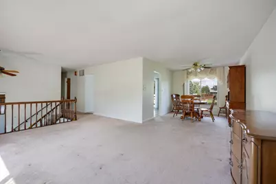 1465 Worden Way, Elk Grove Village, IL 60007 - Photo 4