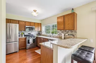 286 Chrisman Dr, Streamwood, IL 60107 - Photo 10