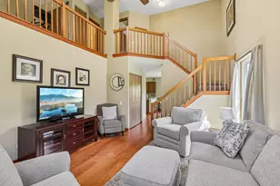 286 Chrisman Dr, Streamwood, IL 60107 - Photo 4