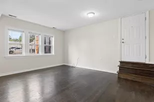 3042 W Diversey Ave, Chicago, IL 60647 - Photo 10