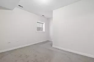 3042 W Diversey Ave, Chicago, IL 60647 - Photo 18